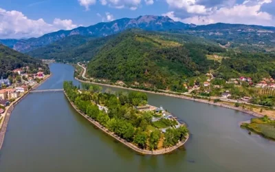 Insula din România ridicată, cu biserică veche de 500 de ani