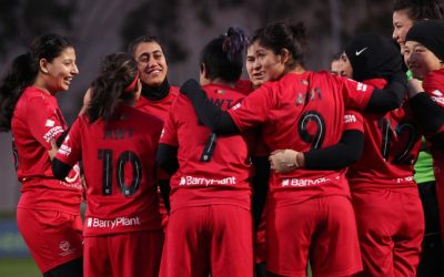 Afganistane, fotbal interzis: echipa feminină se reunește la 13.000 km