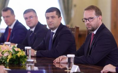 Grindeanu anunță majoritate, Cioloș propune guvern minoritar PNL-USR-UDMR