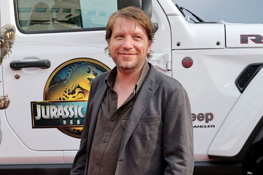 Jurassic World: Regizorul pleacă, vedetele revin în haos