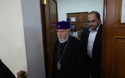Șeful Bisericii Armene, judecat în conflict cu Moscova