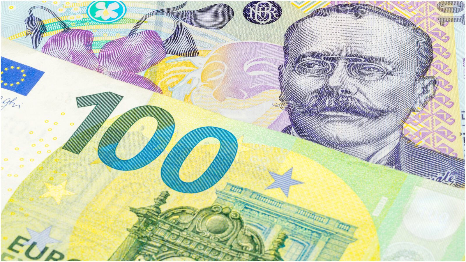 Leul se menține stabil față de euro