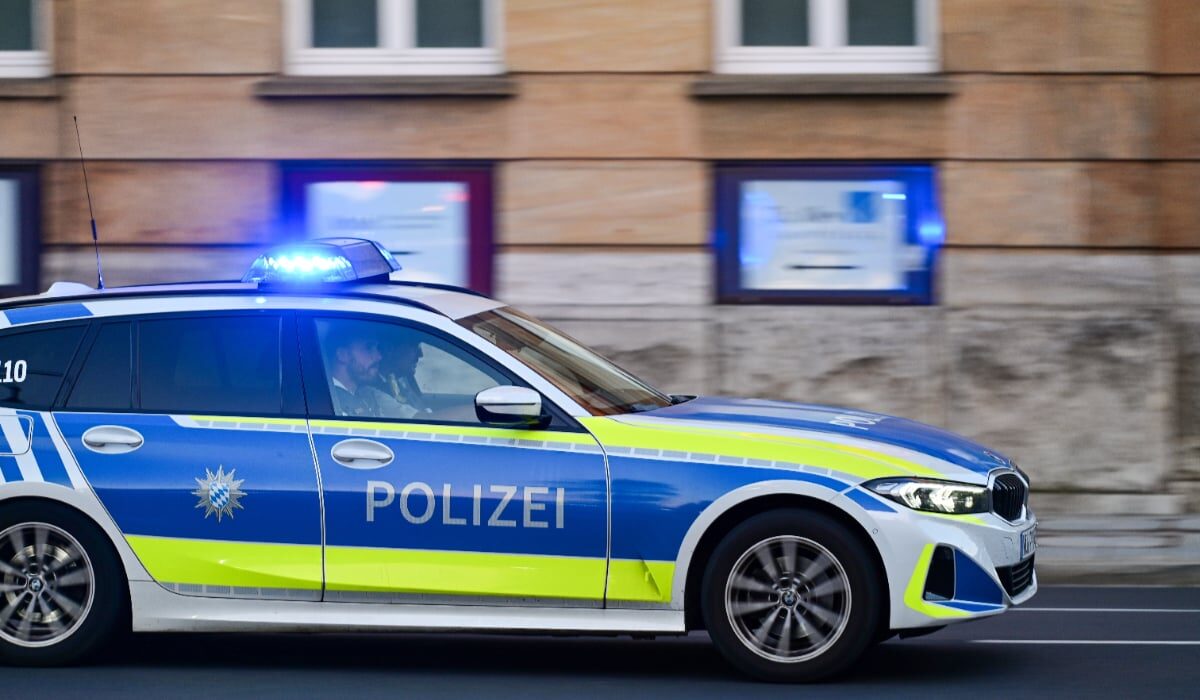 Șofer român, scos din microbuz în Germania. Pasagerul la volan