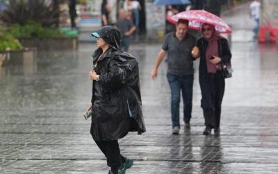 Ploi torențiale și caniculă în România