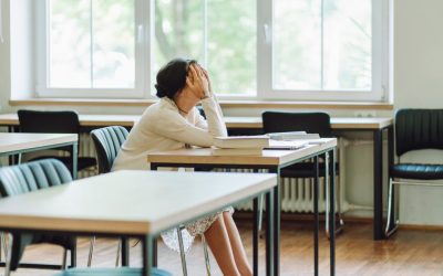 Profesoară cu pensie scandaloasă: 17 ani concediu medical, 6.000 euro/lună