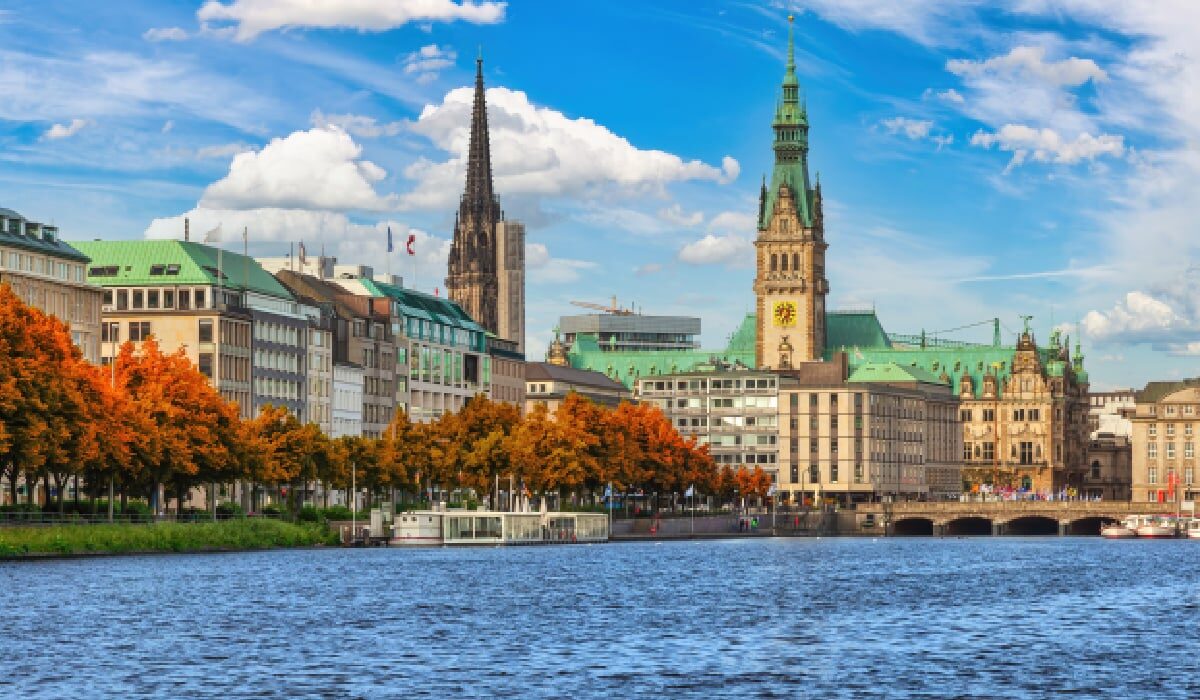 Orașul-burete: Hamburg vede viitorul cu acoperișuri verzi
