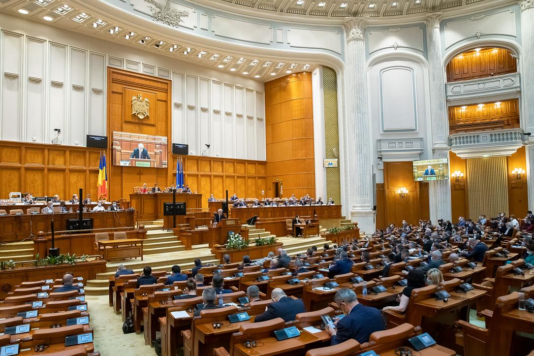 Parlament: Lege integritate, aprobată cu amendamente PSD și AUR