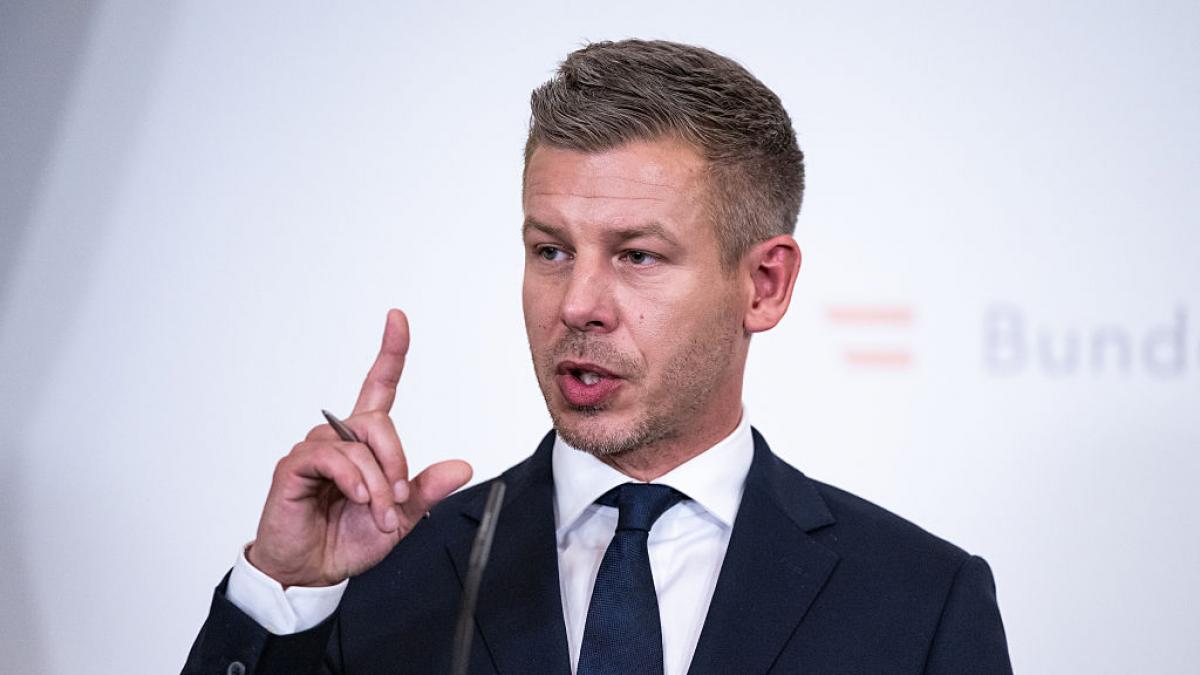 Magyar îl propune pe Andras Baka președinte al Ungariei