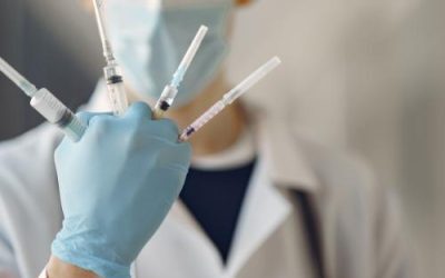 Sănătatea privată angajează masiv, sistemul public expiră