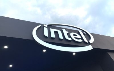 Intel: 15 miliarde $ pentru AI, dar acțiunile pierd 4%