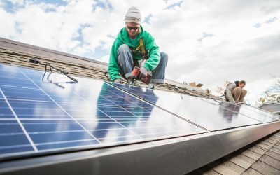 Prosumatori: Bani cu surplusul de energie sau stocare?