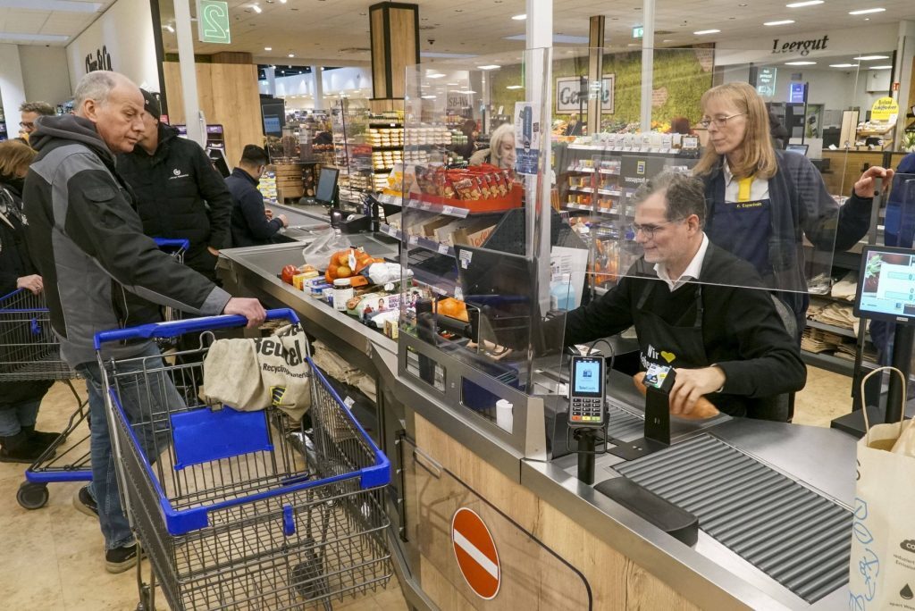 Alimentele, record de prețuri mondiale. Românii, loviți