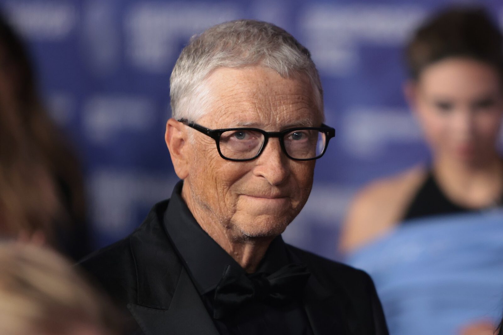 Bill Gates: AI distruge joburi, guvernele nu sunt gata