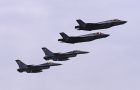 Tinta aeriană lângă Insula Șerpilor, F-18 la datorie