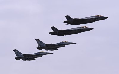 Tinta aeriană lângă Insula Șerpilor, F-18 la datorie