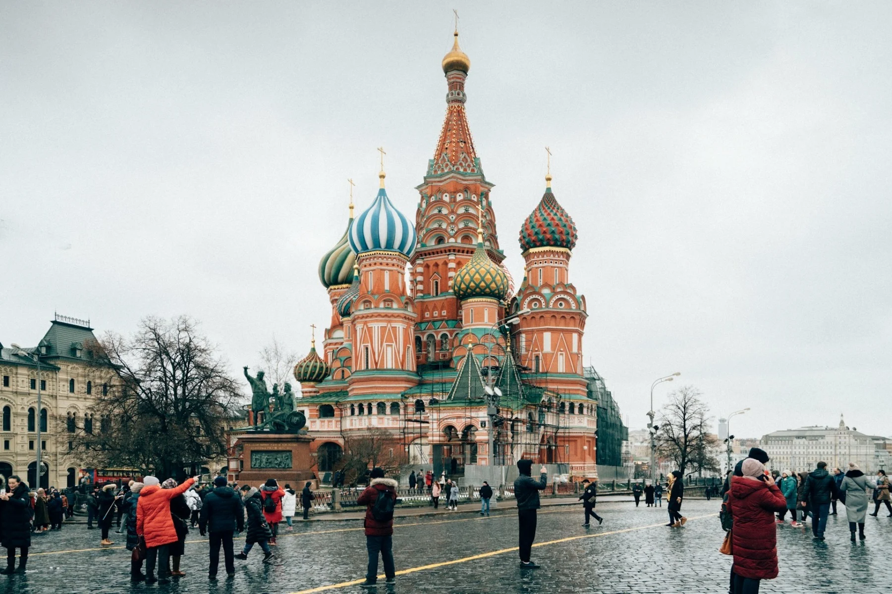 Rusia, replică dură: Angajat al Ambasadei României, declarat persona non grata