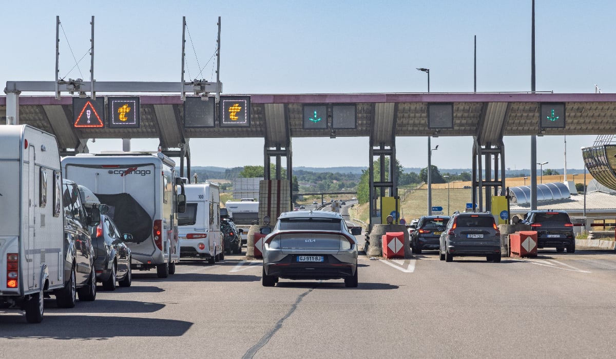Evitau taxe autostradă Franța: Prinsi, români plătesc 3.000 euro