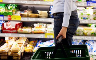 Bătălia de 20 mld euro: Giganții se trezesc cu noi competitori pe rafturi