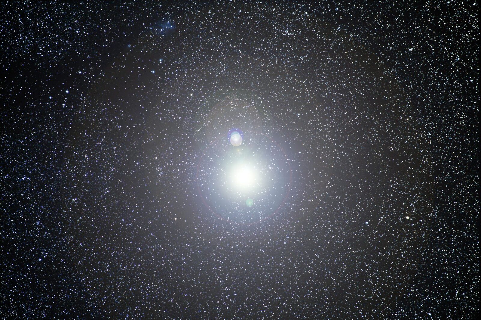 Supernovă-surpriză: Stelele mor altfel decât credeam