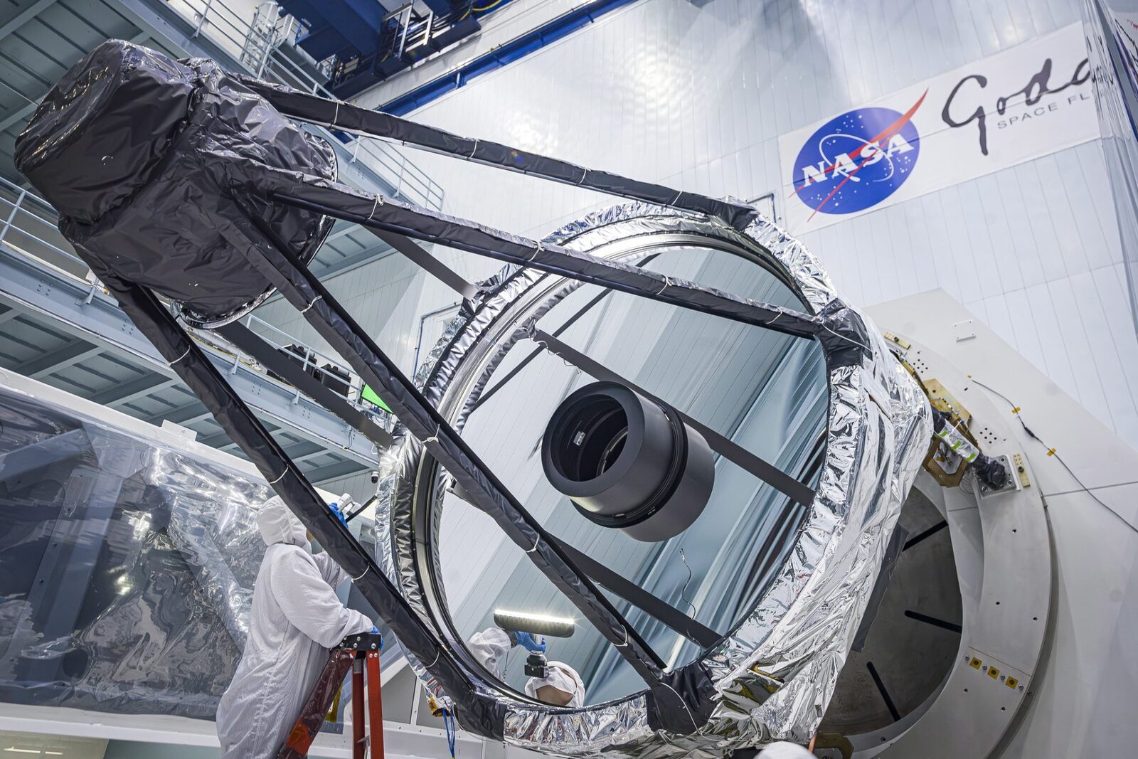 NASA: Telescopul viitorului, aproape de lansare