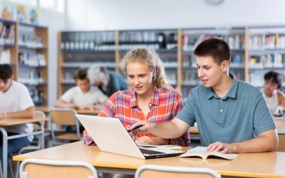 Companii IT, peste 500.000$ pentru tinerii din România