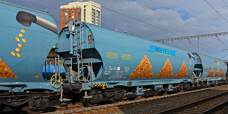 Ucraina cere UE 220 mil. € pentru fermieri. Cerealele blocate