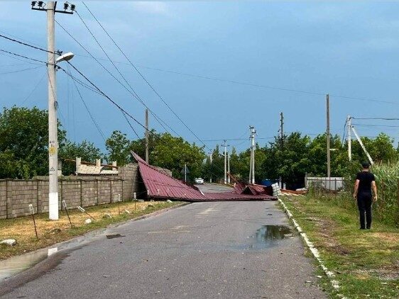 Moldova, pe întuneric: Vremea a pus la pământ linia Bălți-Dnestrovsk