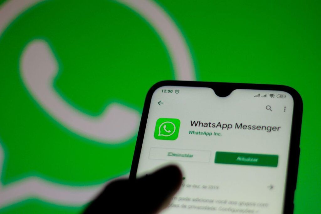 Mesaj WhatsApp șoc: Hackerii îți golește contul bancar