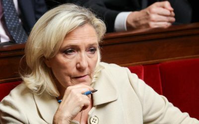 Le Pen amână retragerea Franței din NATO