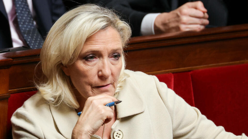 Le Pen amână retragerea Franței din NATO