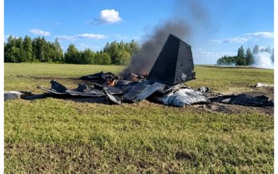 Avioane rusești s-au ciocnit în aer. Un pilot mort, altul s-a catapultat