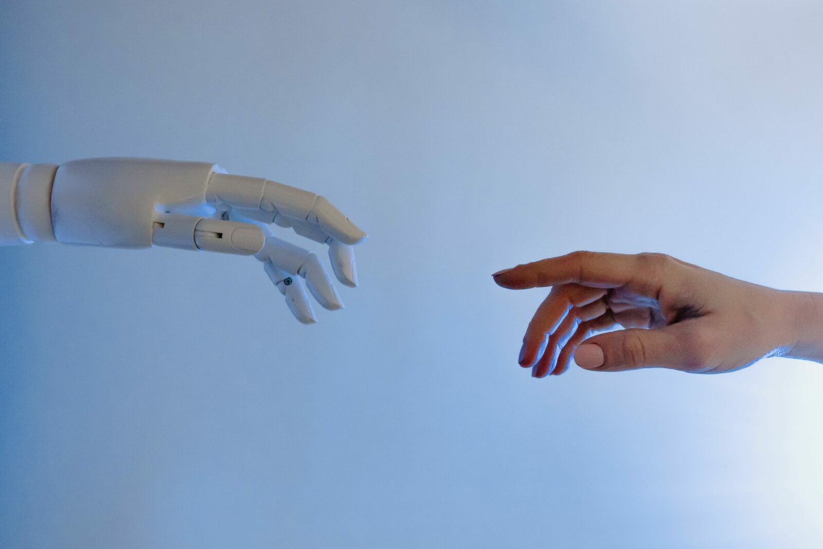 Inteligența artificială: Oamenii, în pericol existențial