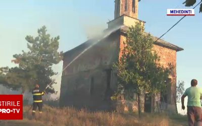 Mehedinți: Pompieri în flăcări, localnici disperați: „Arde tot, nu avem apă”