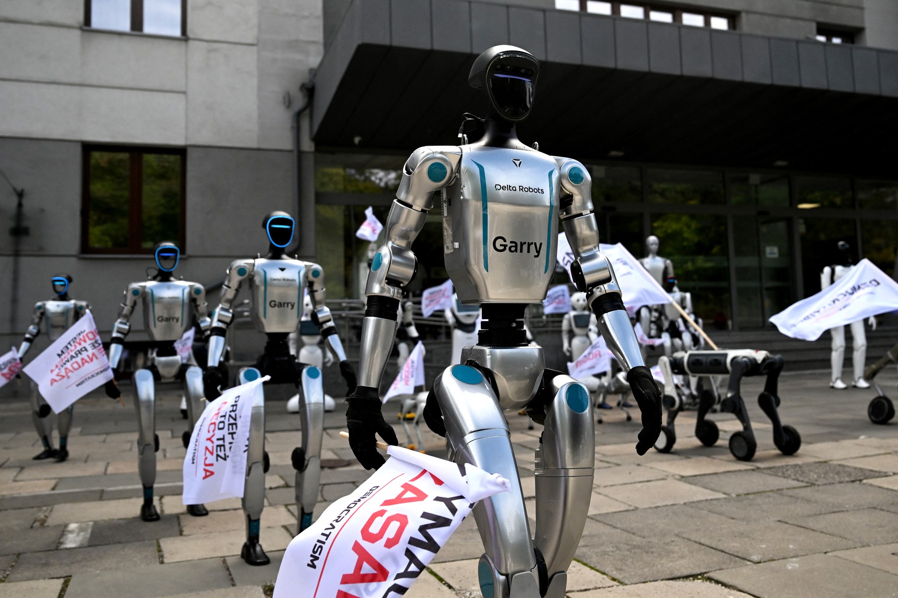 Roboții, revoltați: Protest în Polonia contra IA