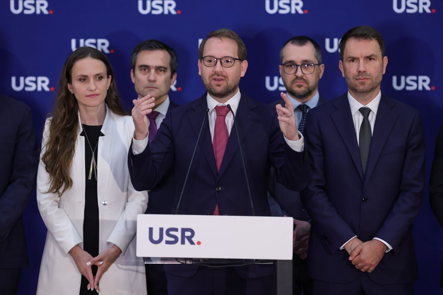 USR refuză votul pentru Niculescu: Nu susținem revenirea PSD