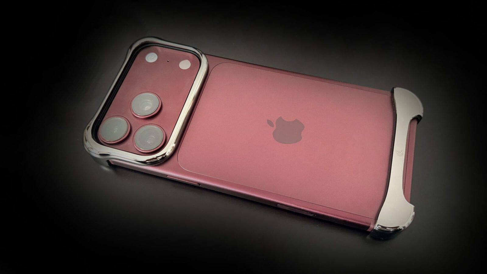 Arc Pulse: iPhone 18 Pro protejat fără să-ți ascundă designul