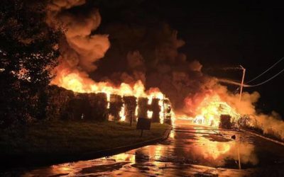 Incendiu cu degajări mari de fum la o staţie de sortare-reciclare deşeuri din apropiere de Sibiu. A fost emis mesaj RO-Alert