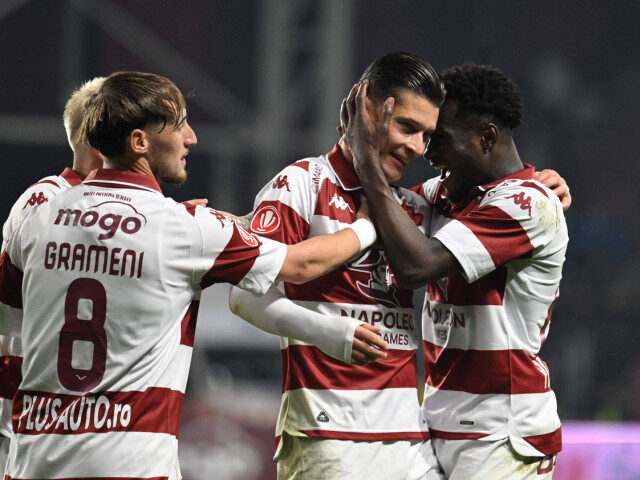 Rapid, victorie în SuperLigă! Dobre, eroul serii, 5 succese la rând