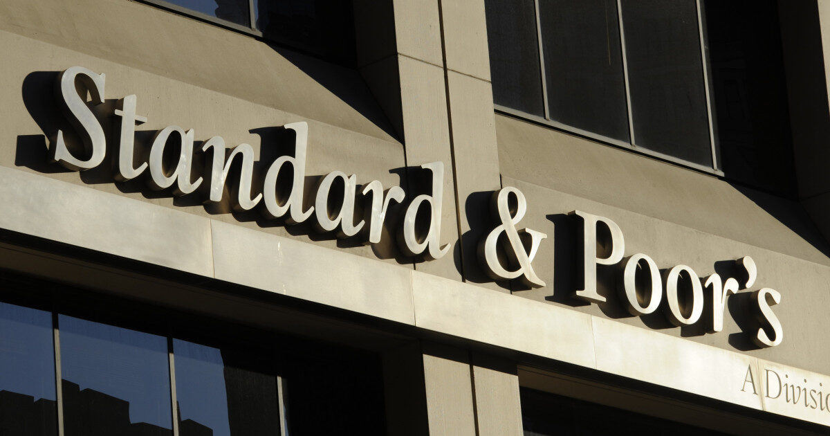 România așteaptă ratingul S&P. Nazare: Am mare încredere, au fost discuţii intensive. Atârnă destul de greu incertitudinea politică
