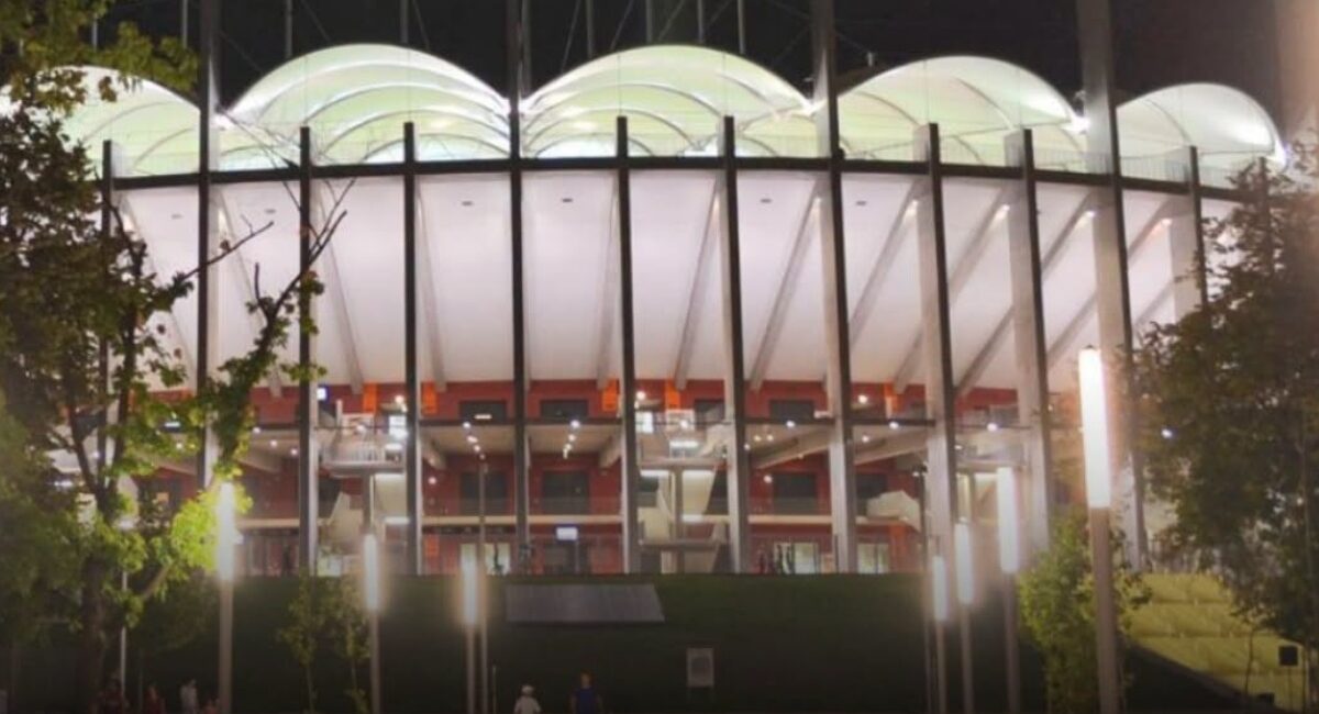 STB: Linii prelungite sâmbătă pentru FCSB. Deviere pentru alte patru