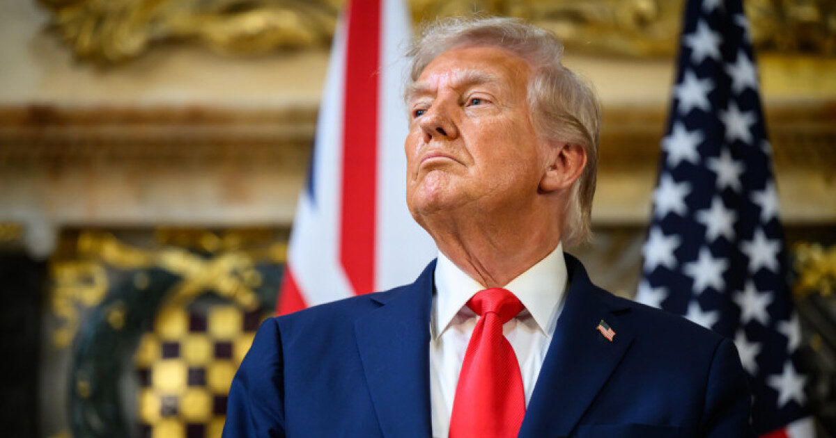 Trump vrea să redenumească Oceanul Pacific/Atlantic „Trump” sau „Americilor”