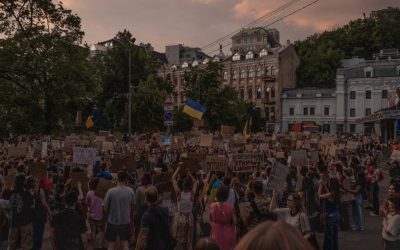 Kiev clocotește: Sute cer plecarea lui Kliciko!