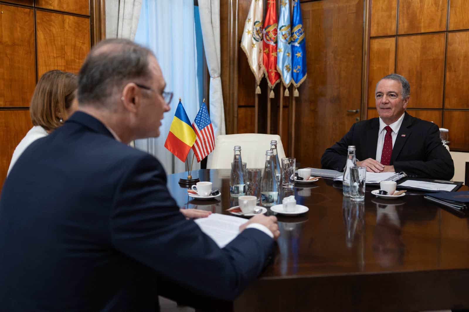 Niculescu-SUA: Militari, armament și investiții, teme de discuție