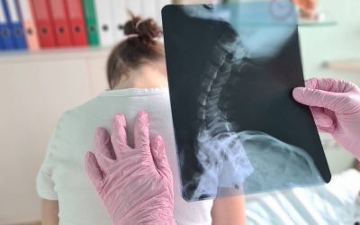 Postura copiilor: Osteopat explică de ce mișcarea lipsește