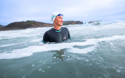 Înotător californian a cucerit 900 de mile pe coastă